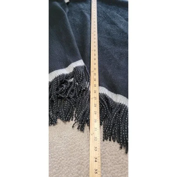 Vince Camuto One Size Women's Pop-Stripe Fringe Wrap Shawl Poncho Black O/S - Picture 8 of 11